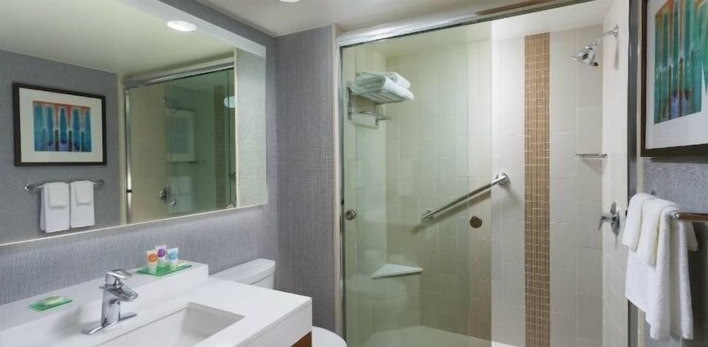 Hyatt Place Charlotte Downtown 68/68