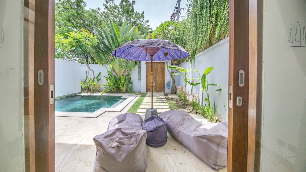 ANEMA VILLA SEMINYAK 38/73