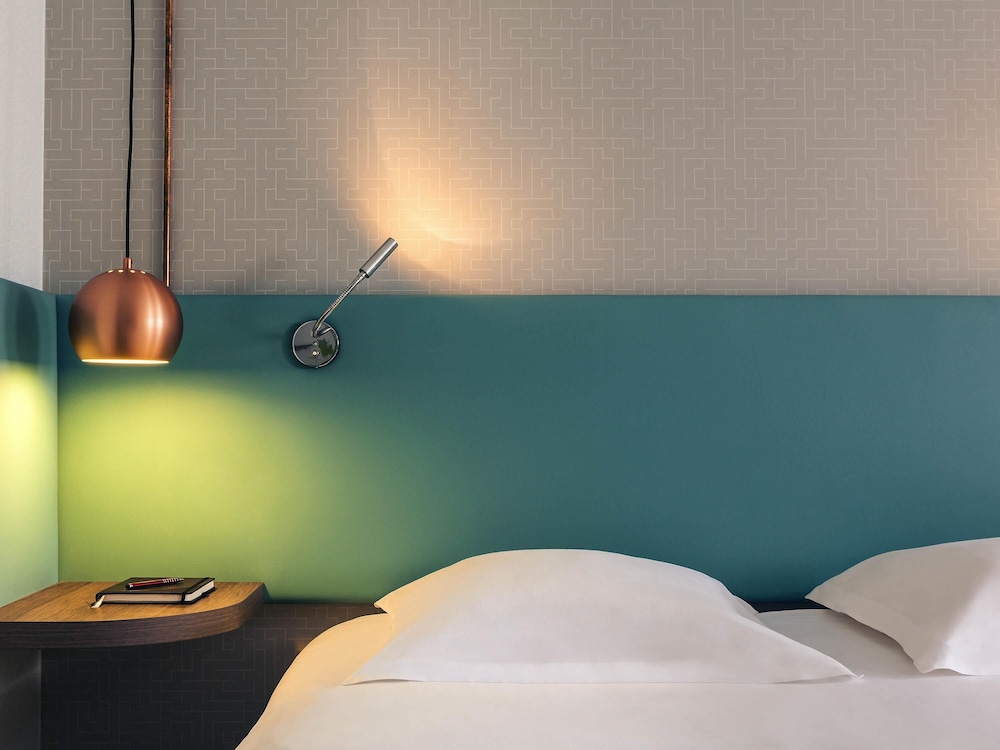 Mercure Marne la vallee Bussy St Georges 19/52