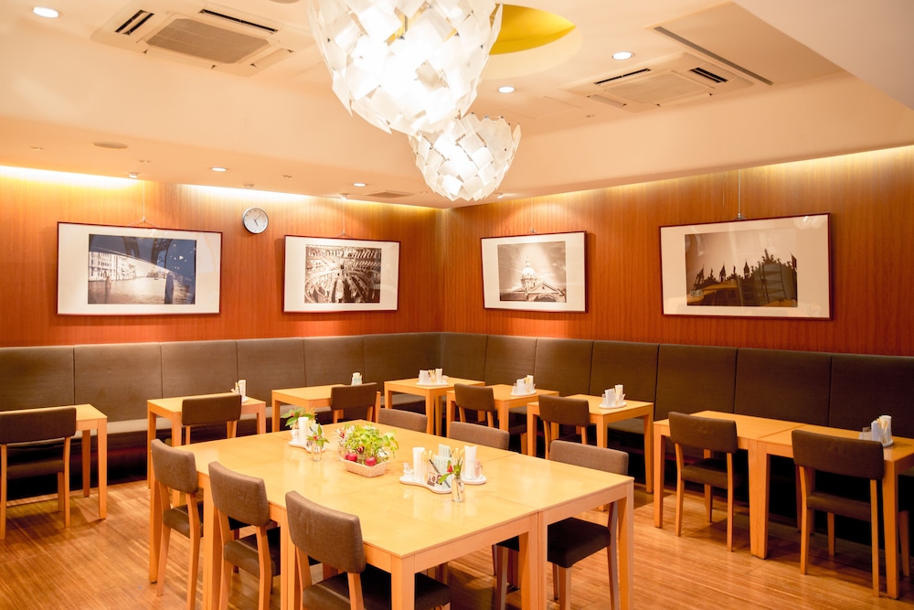 restaurant-cafeteria