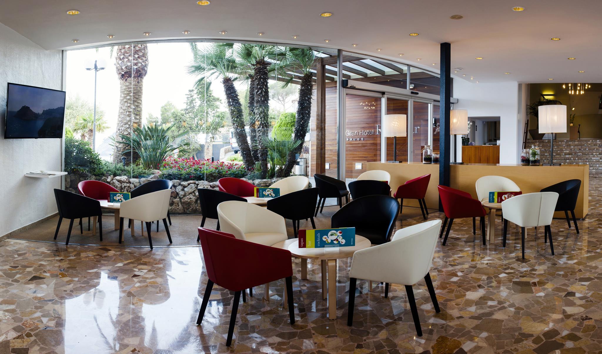 Gran Hotel Reymar 39/50