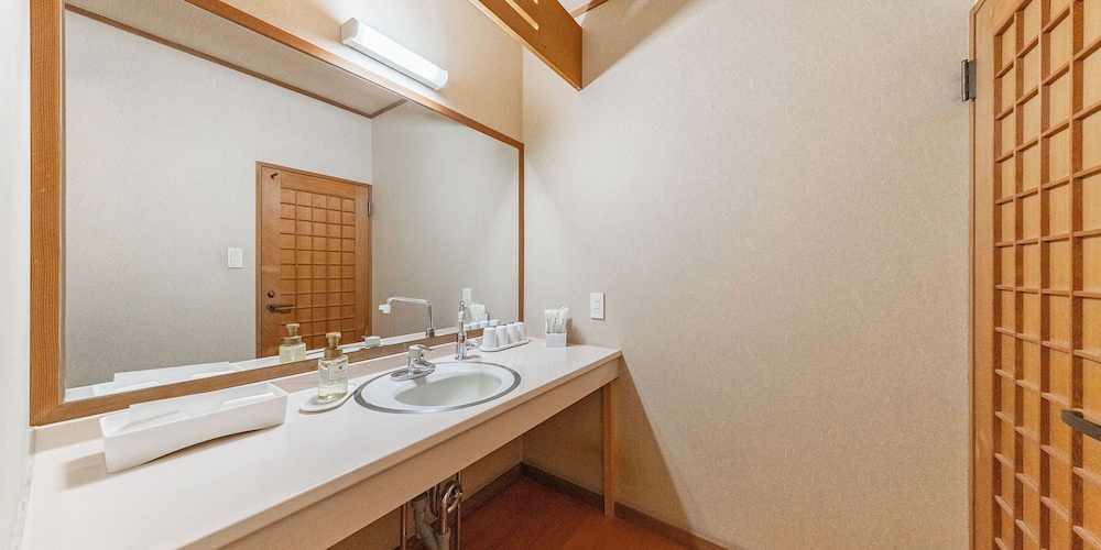 Hotel Asafuji 48/50