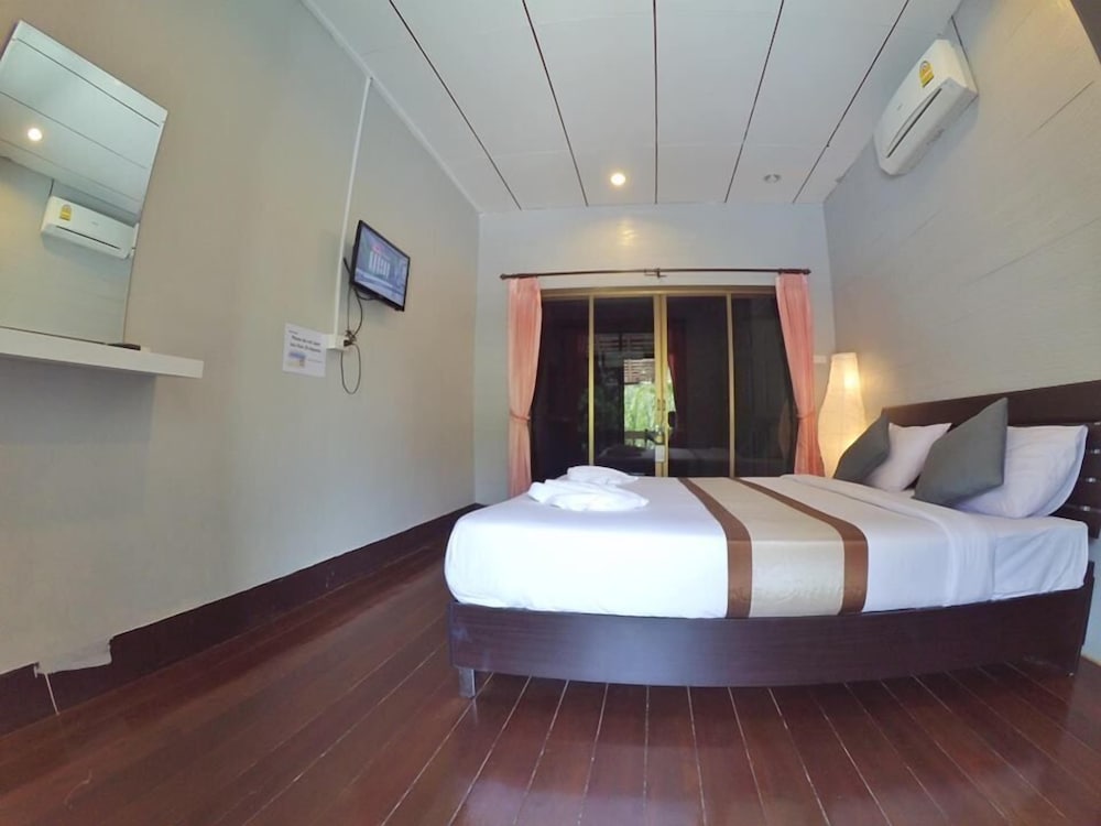Marina Hut Guest House 13/33