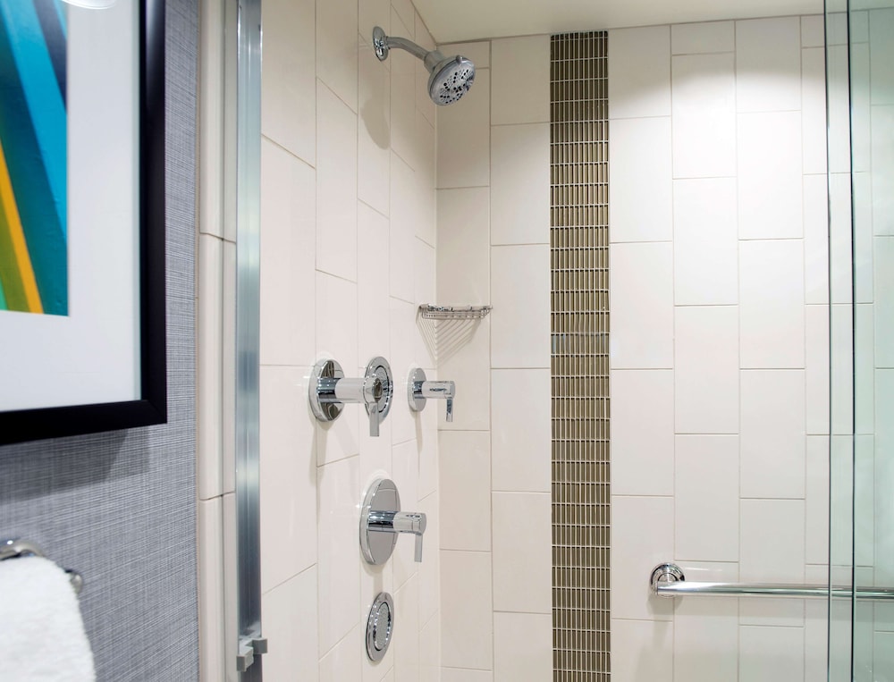 Hyatt Place Cincinnati / Sharonville Convention Center 61/62