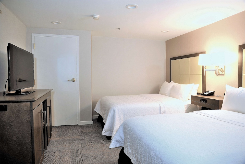 Hampton Inn Alexandria Old Town King St. Metro 21/56