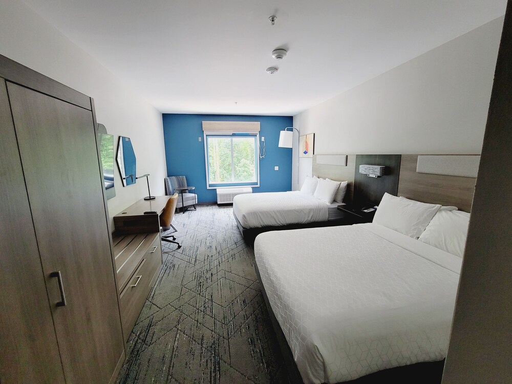 Holiday Inn Express and Suites Jackson 19/41