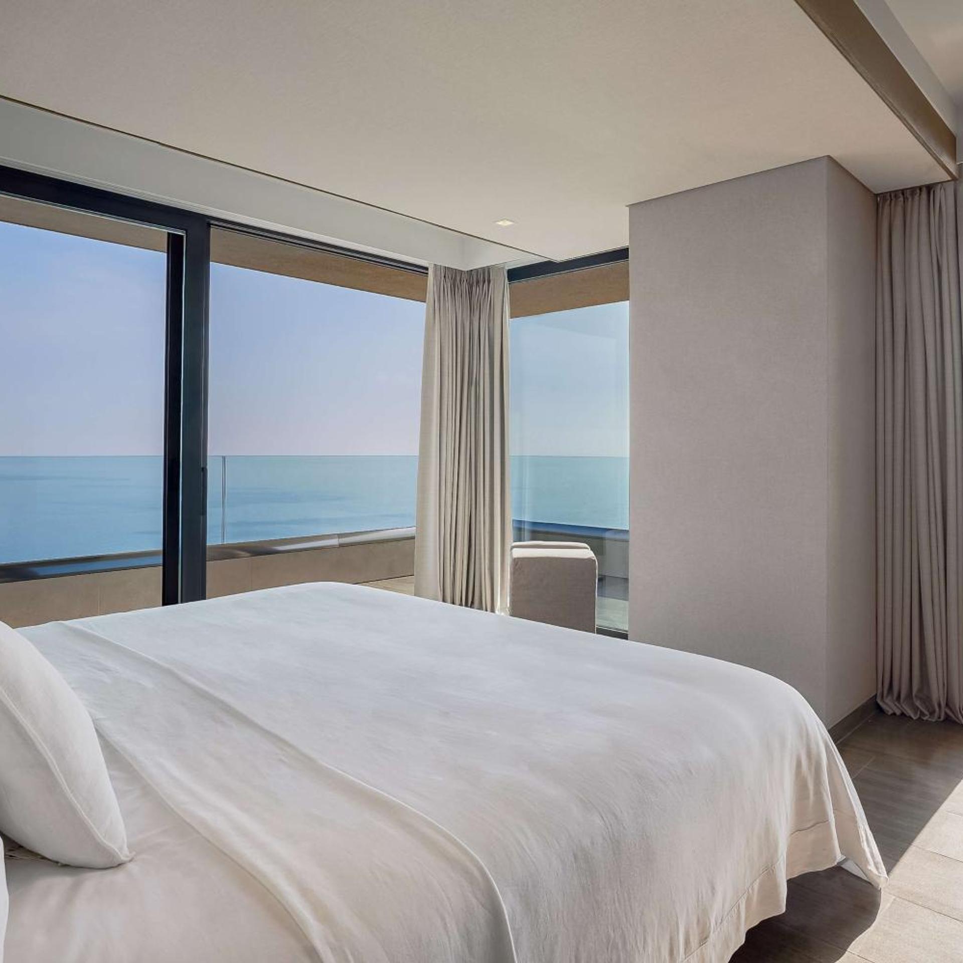 Ionian, Suite, King Bed, Sea View, Corner