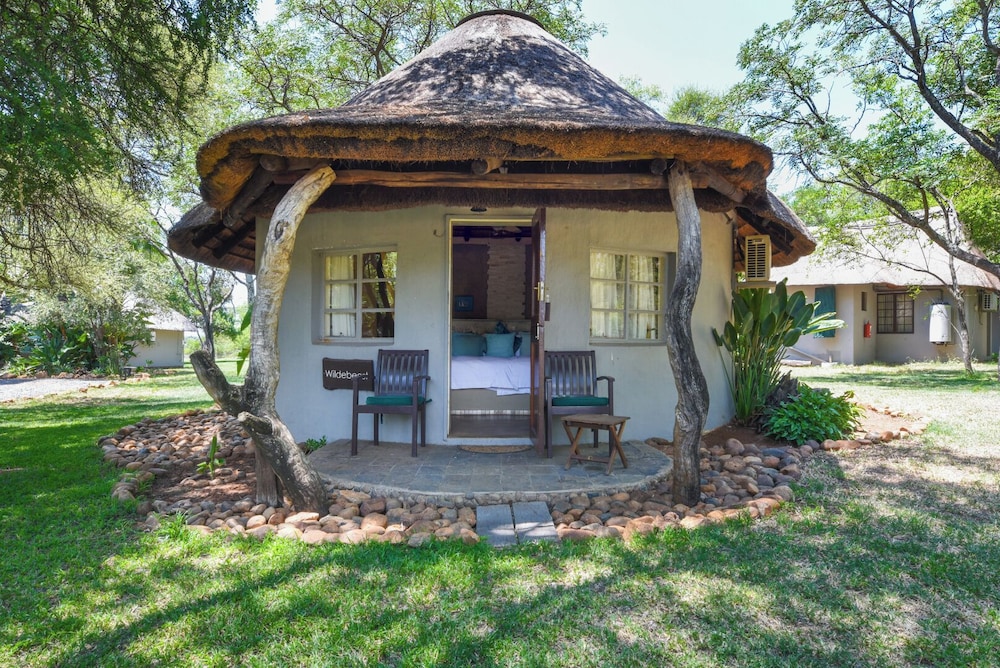 Mziki Safari Lodge 2/76