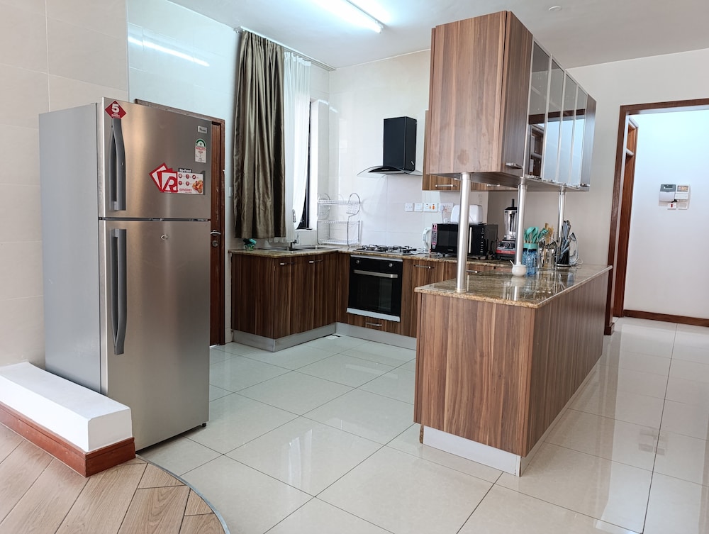 Myra Residences By Trianum 12/95