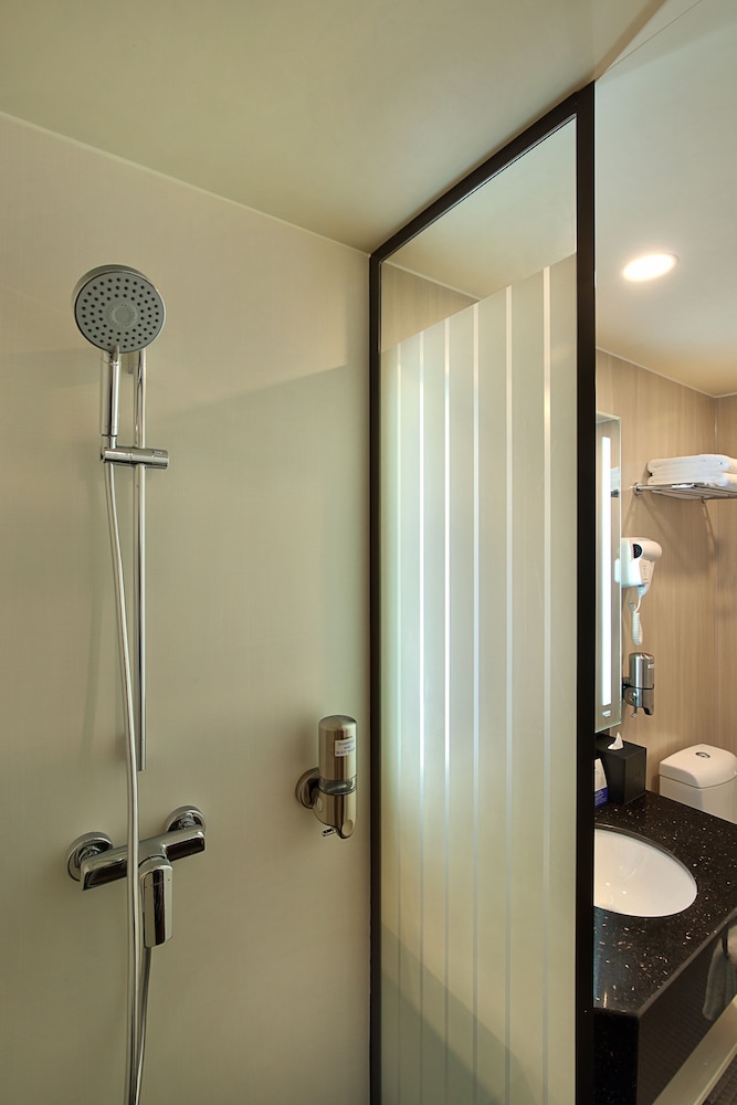 Holiday Inn Express Kuala Lumpur City Centre 19/57