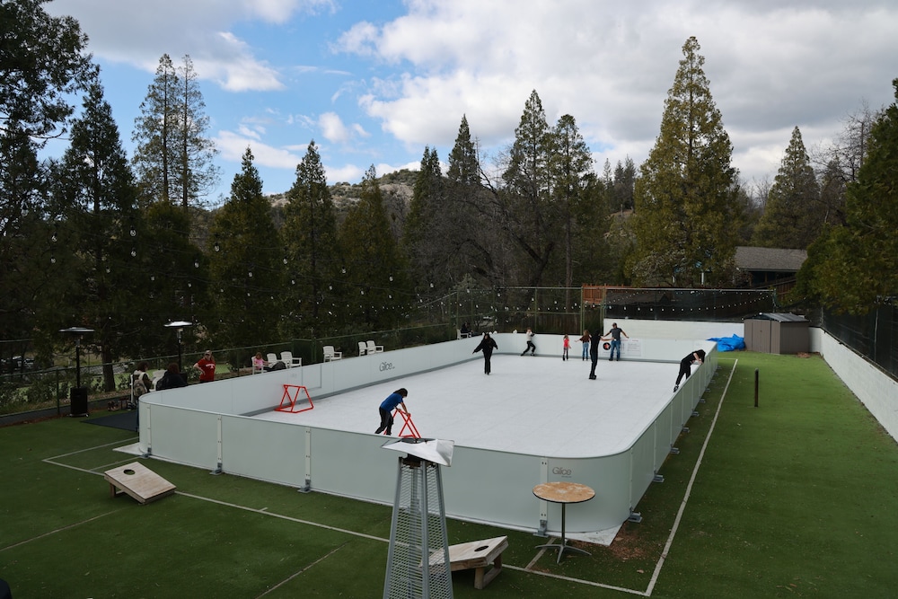 The Pines Resort 27/47