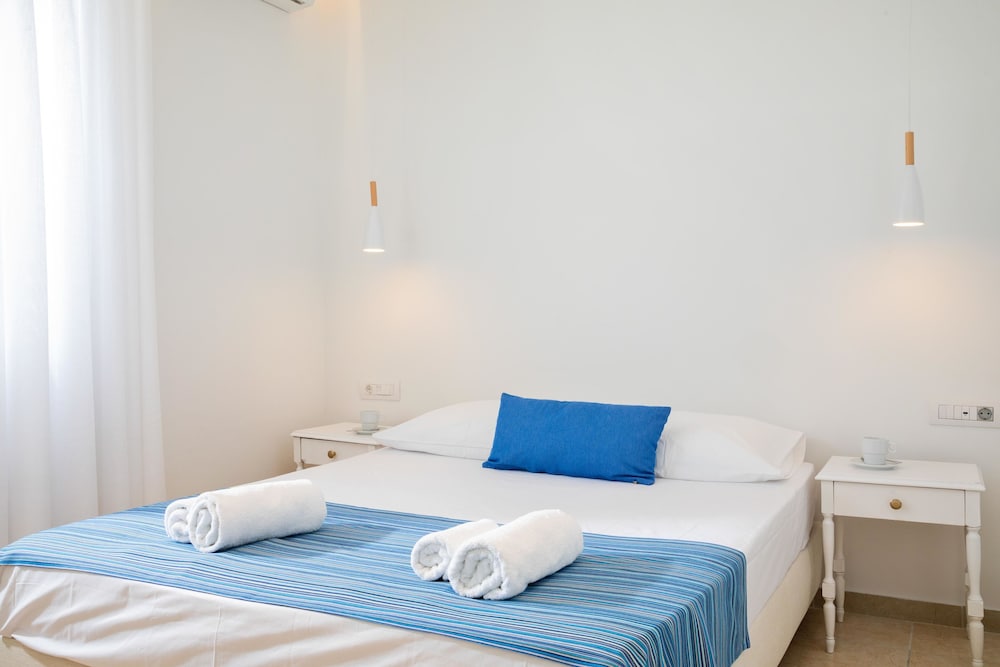 Family Suite, Double and Twin Beds, Balcony