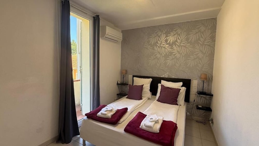 Kimi Residence 20/50