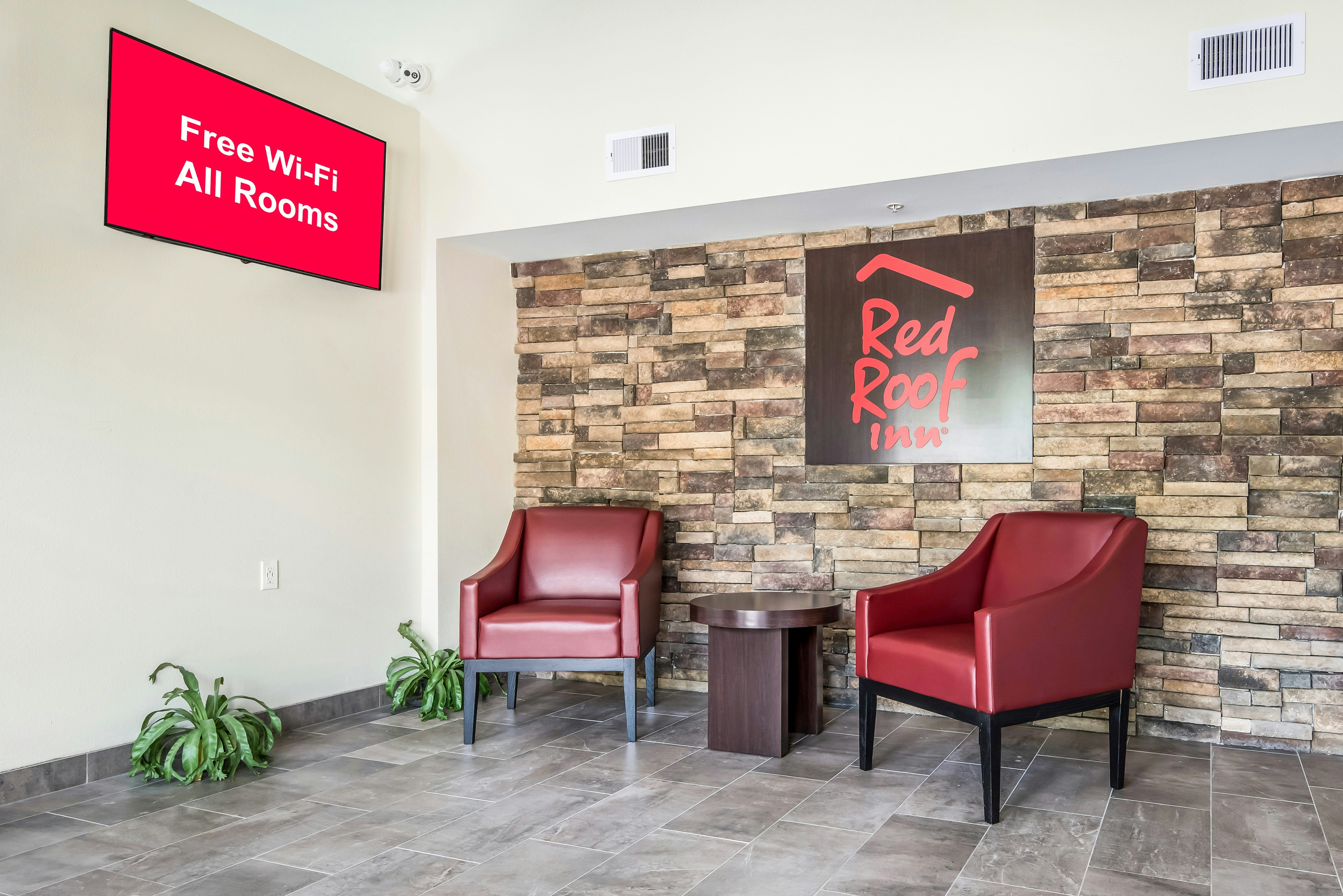 Red Roof Inn Baytown 21/34