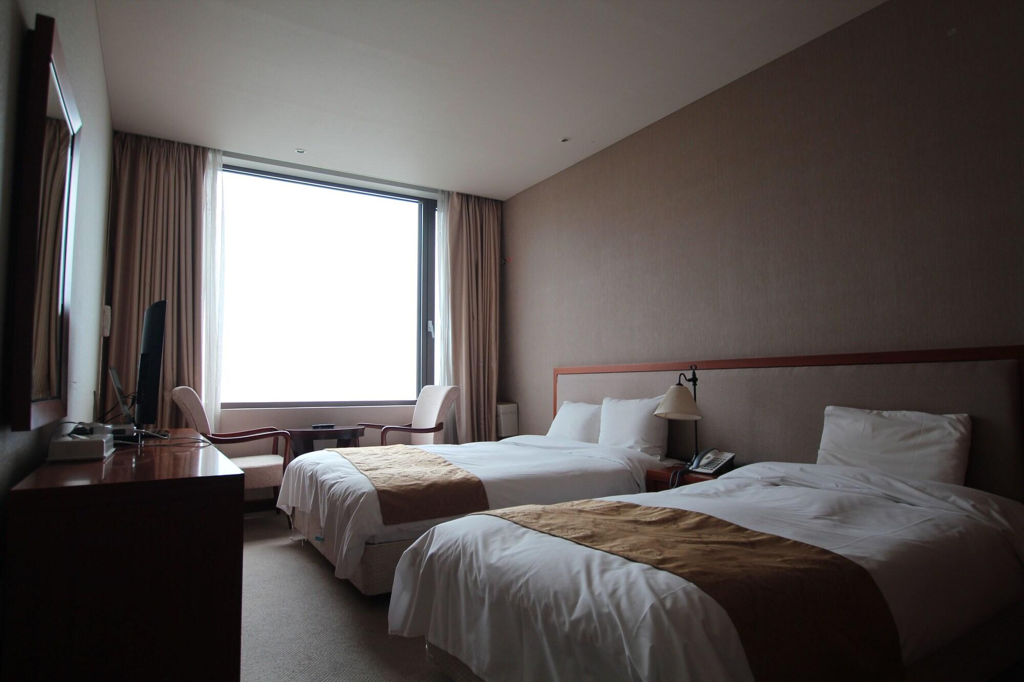 Gyungpo Beach Hotel 7/69