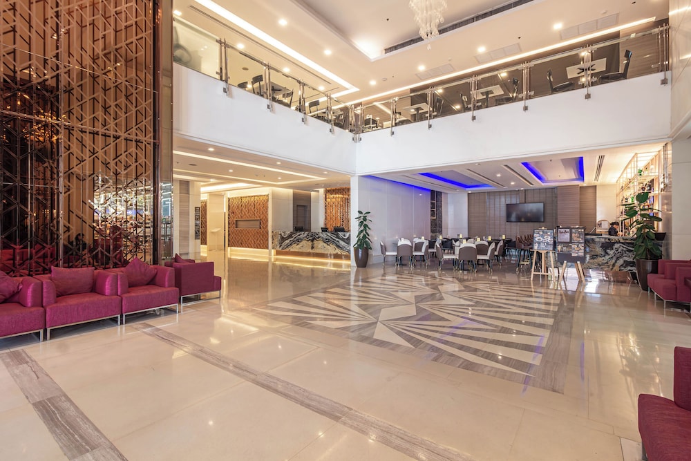 Jasmine Grande Residence 12/74
