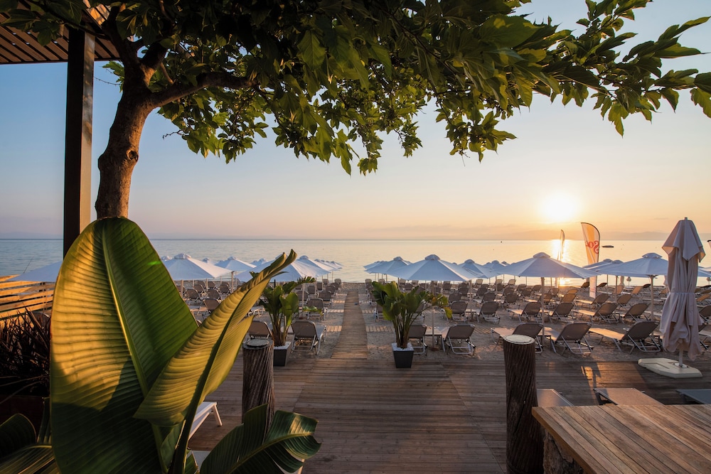 Ostria Sea Side Hotel 36/43