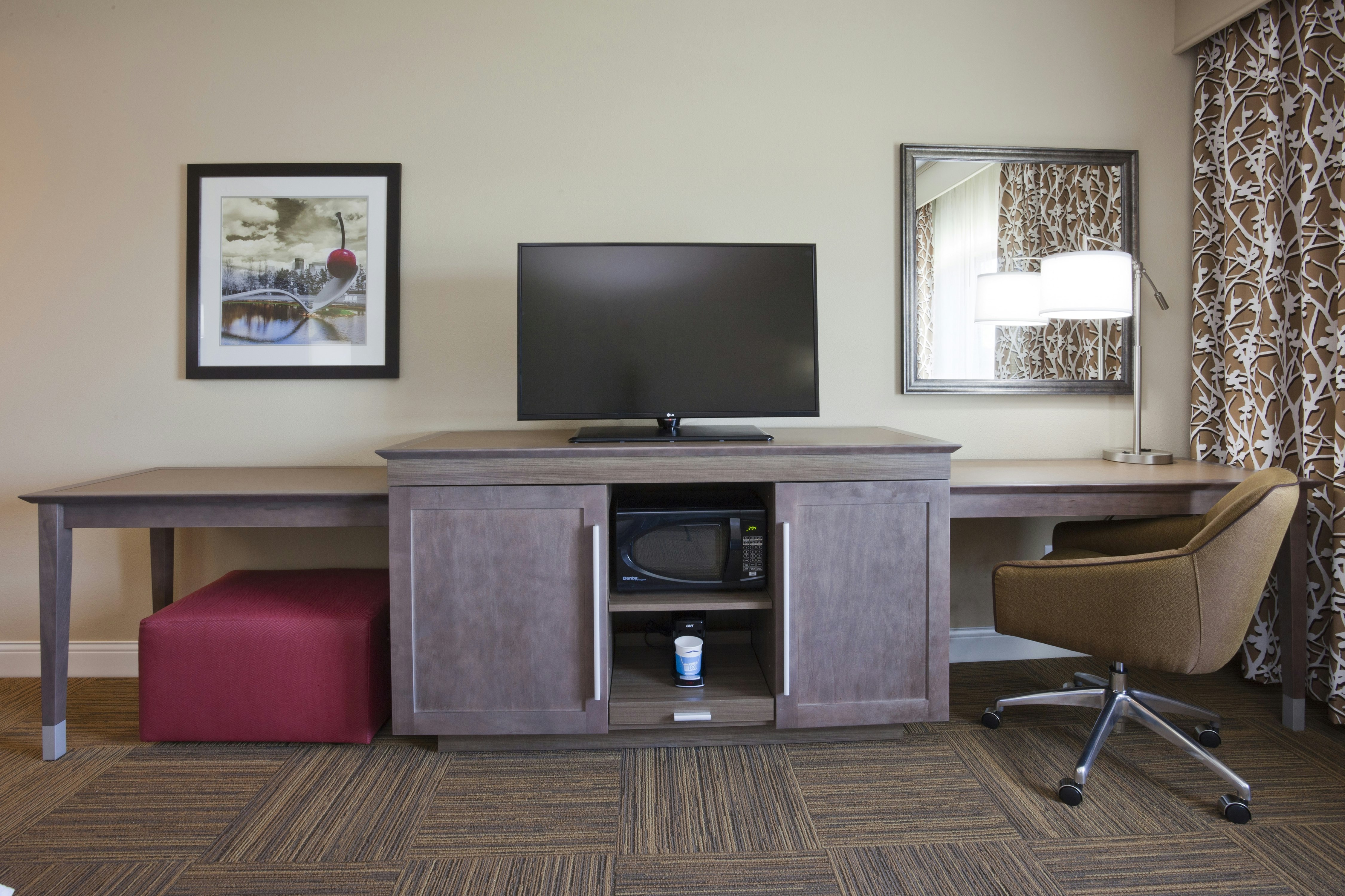 Hampton Inn Minneapolis Roseville 38/42