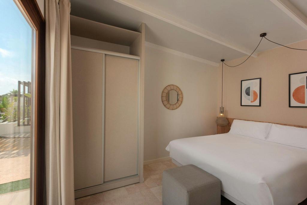 Luxury, Villa, Twin Beds, Resort View, Sofa, Balcony