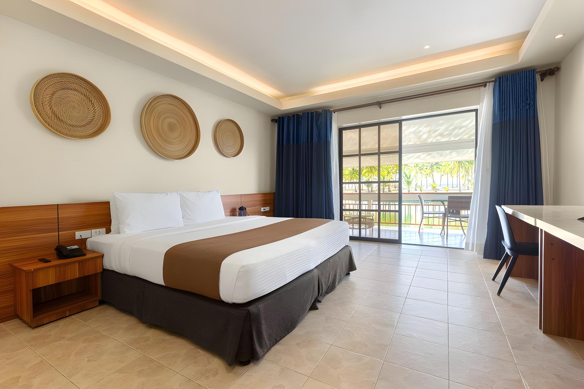 Lagoon Villa, King and Twin Beds