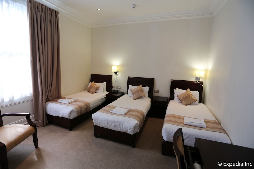 ROOM, TRIPLE