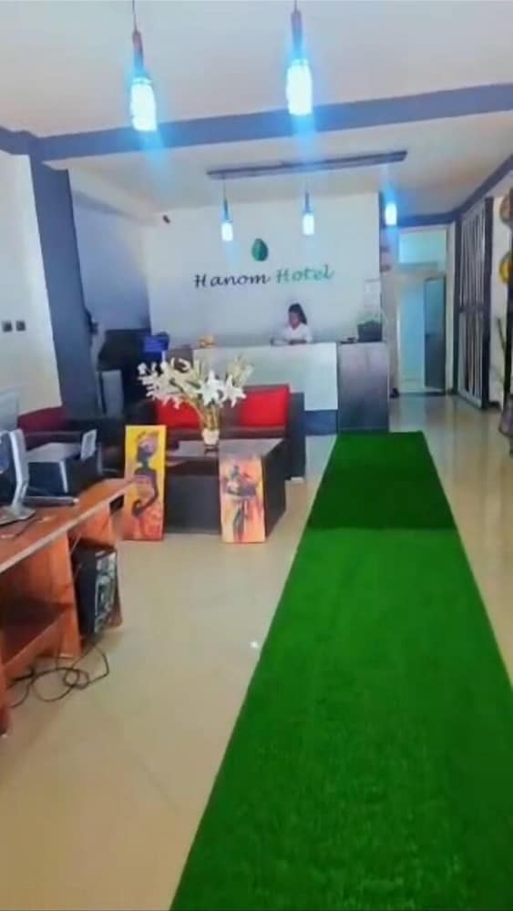 Hanom Hotel 32/33