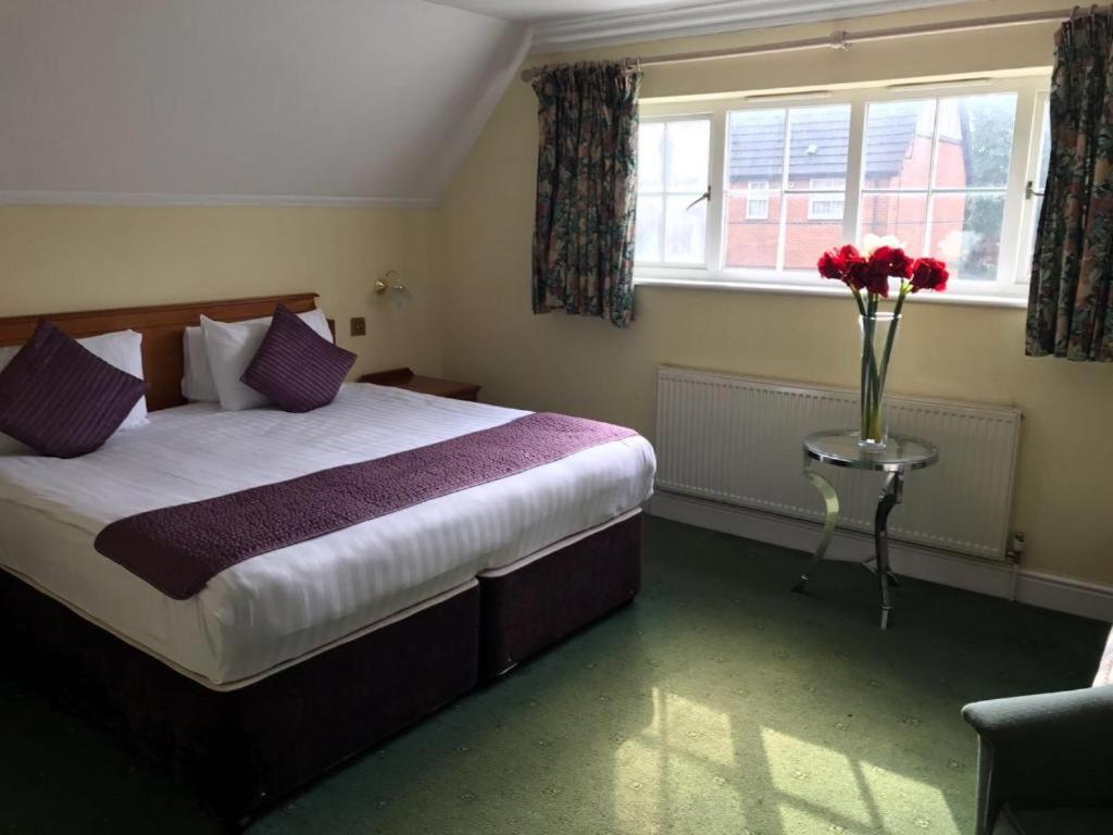Suite, King Bed