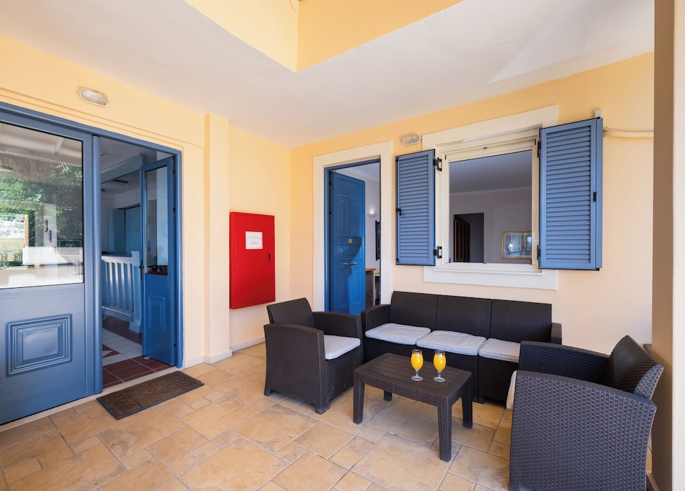 Ionio Hotel 49/74