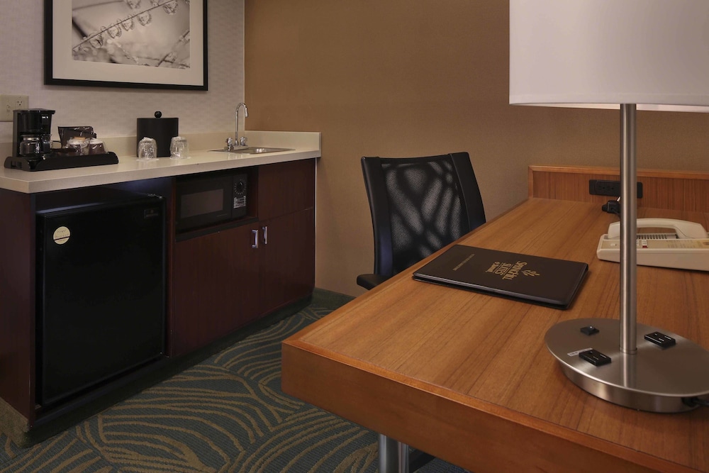 Springhill Suites By Marriott 24/25