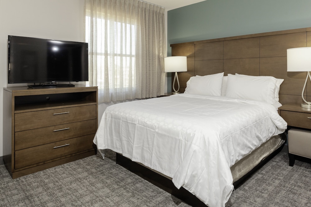 Staybridge Suites Phoenix East Gilbert 11/67