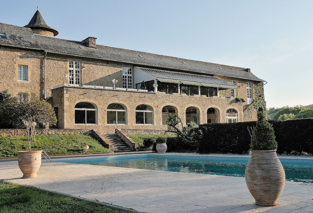 Le Chateau de Fontanges 3/68