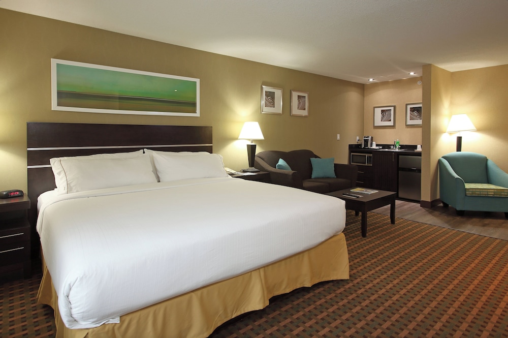 Junior Suite, King Bed, City View