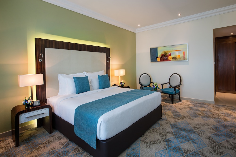 EXECUTIVE ONE BEDROOM SUITE