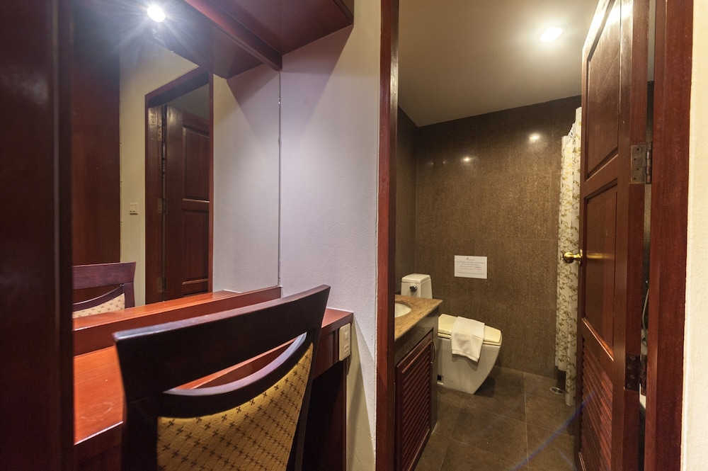 RUEN ARIYA RESORT 76/76