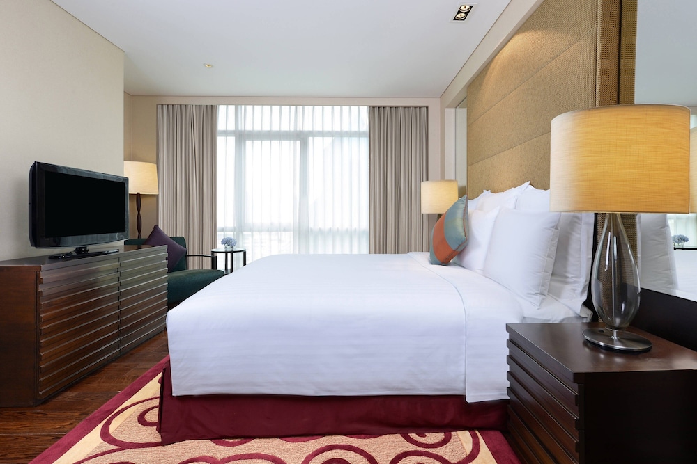 Marriott Executive Service Apartment Sathorn Vista 12/51