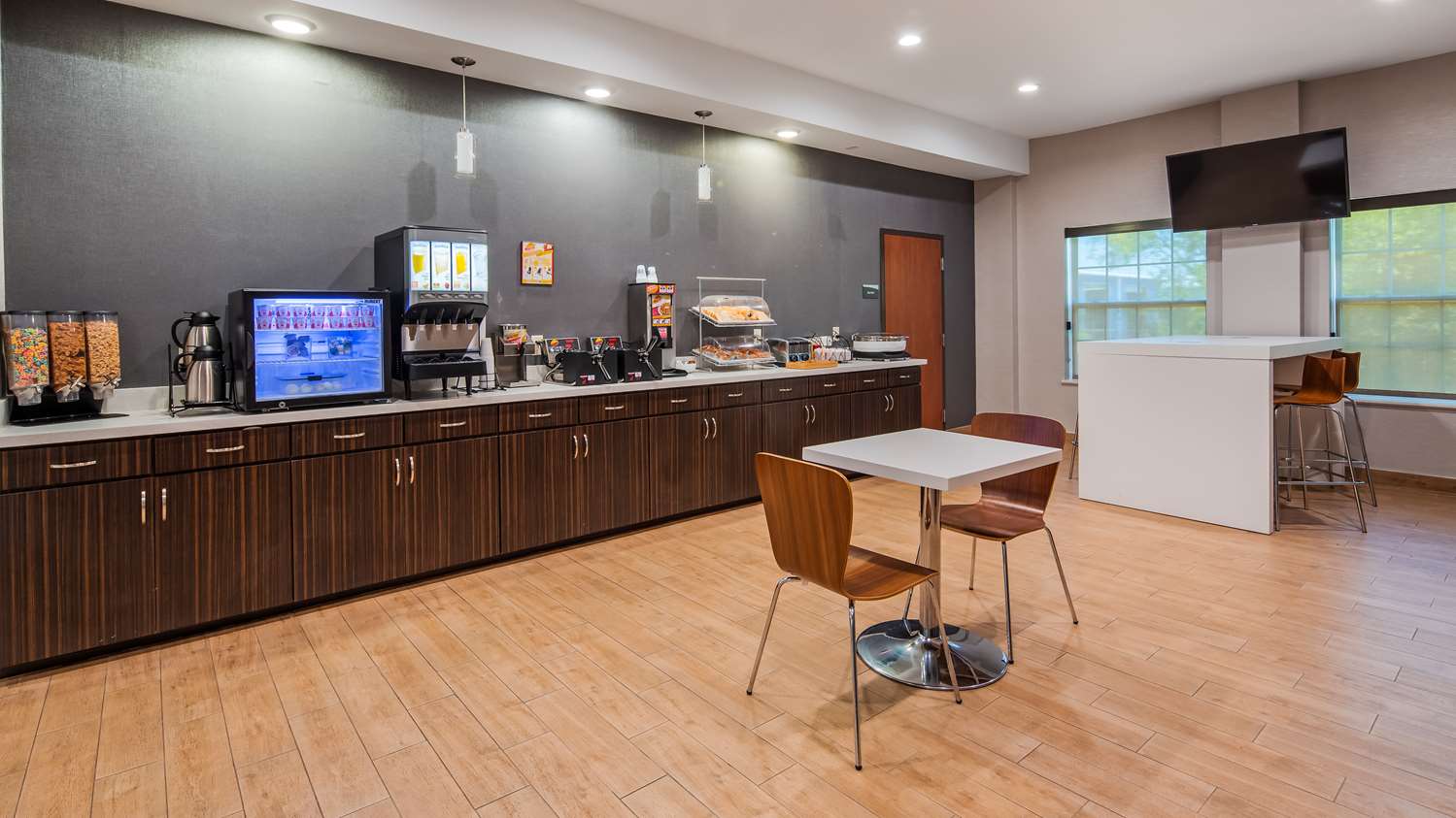 Best Western Ingleside Inn & Suites 6/37