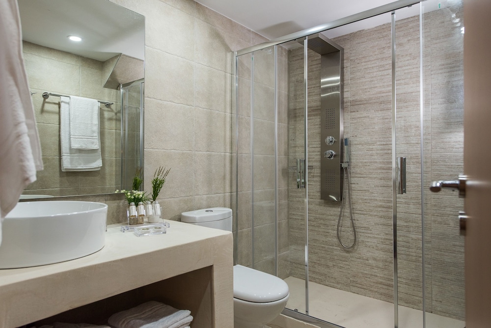 Bluebell Luxury Suites 37/42