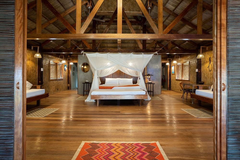 FLOWER ISLAND RESORT 53/71