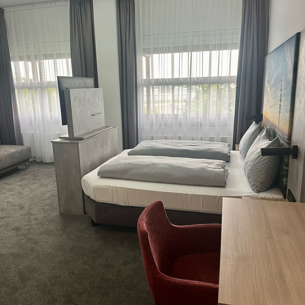 C and N Hotel an der Messe Munchen 17/50