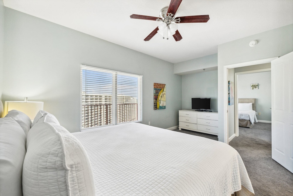 Shores of Panama Beach Resort 15/50