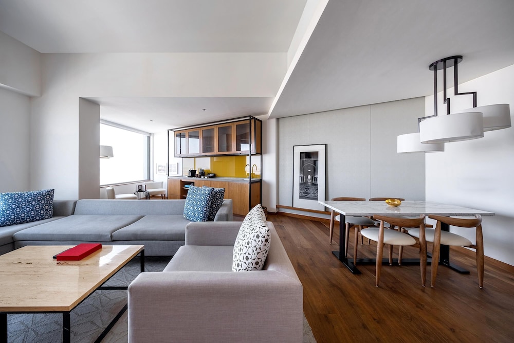 Hyatt Delhi Residences, Aerocity 33/50