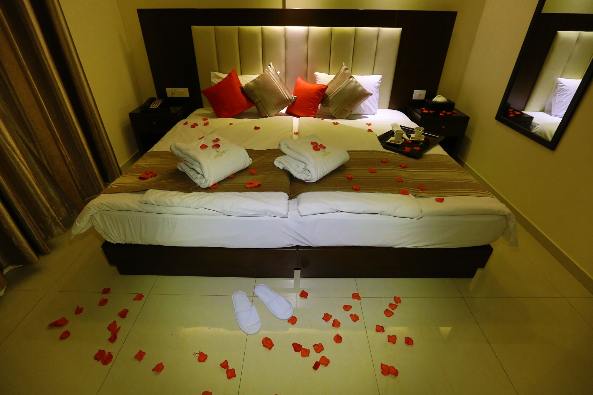جناح بسرير كينج وسرير كوين بغرفتي نوم، Jounieh Suites Boutique Hotel Jounieh 8/10