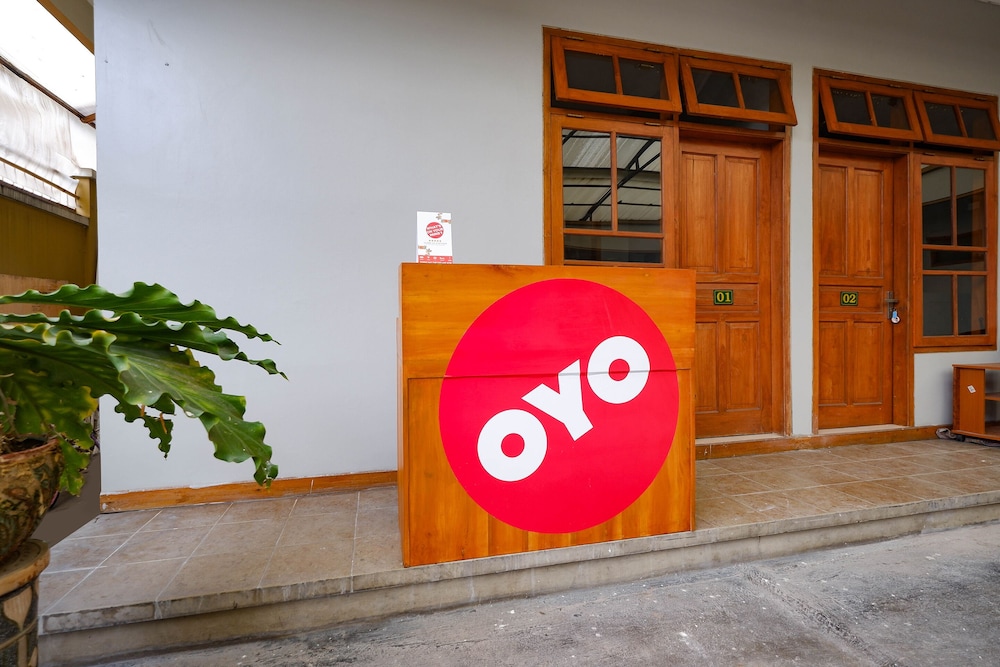 OYO 2737 D'Kost 9/37