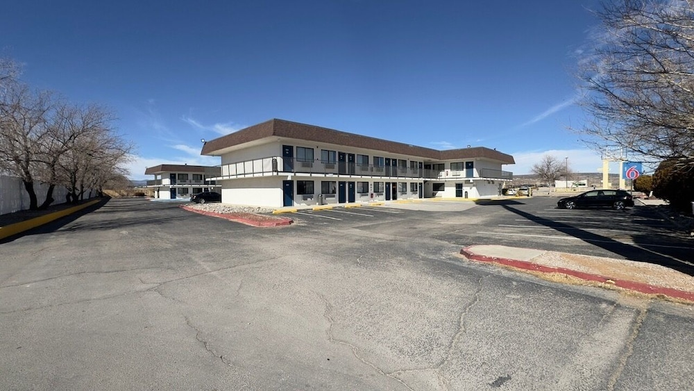 Motel6 Grants, NM 58/68