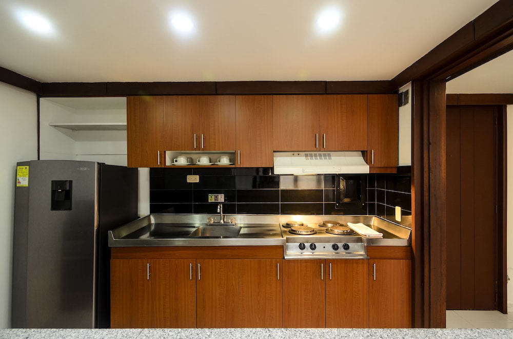 TRAVELERS APARTAMENTOS Y SUITES CONDOMINIOPLENITUD 45/67