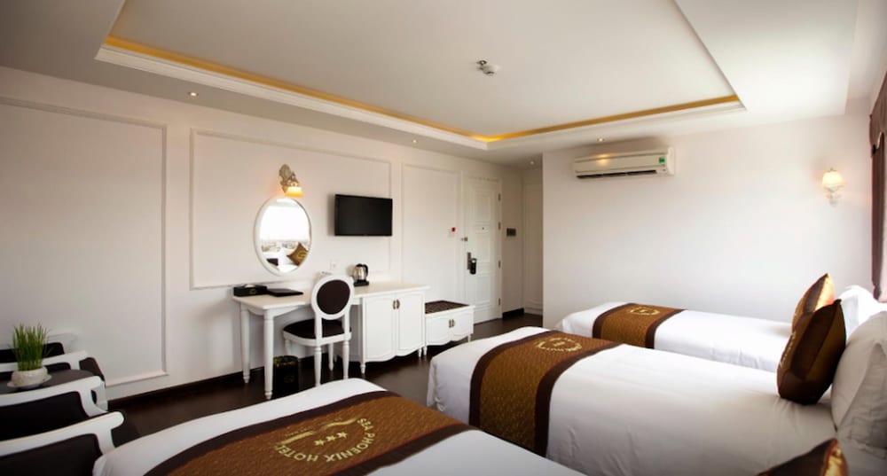 SEA PHOENIX HOTEL 16/76