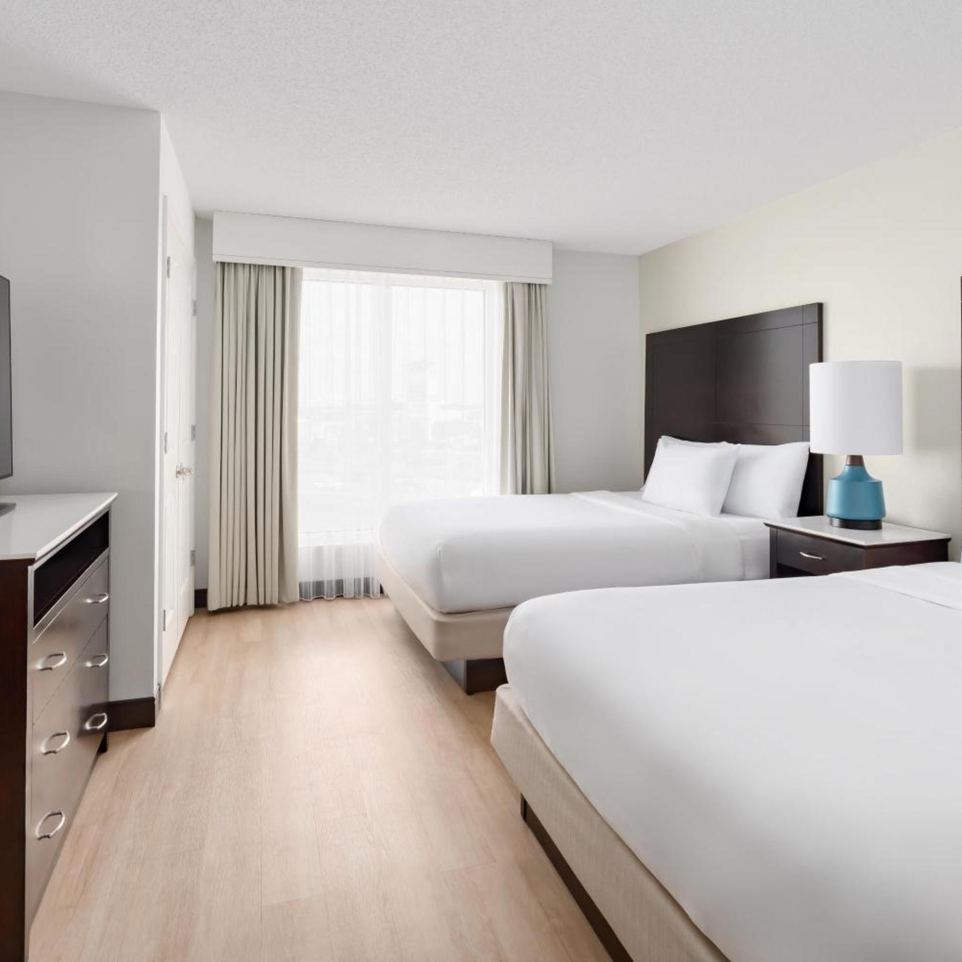 Suite, 2 Queen Beds, Pool Side, Sofa, Accessible
