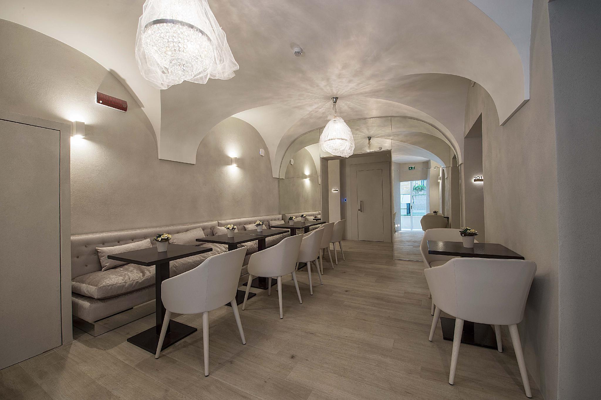 Pantheon Luxury 36/50