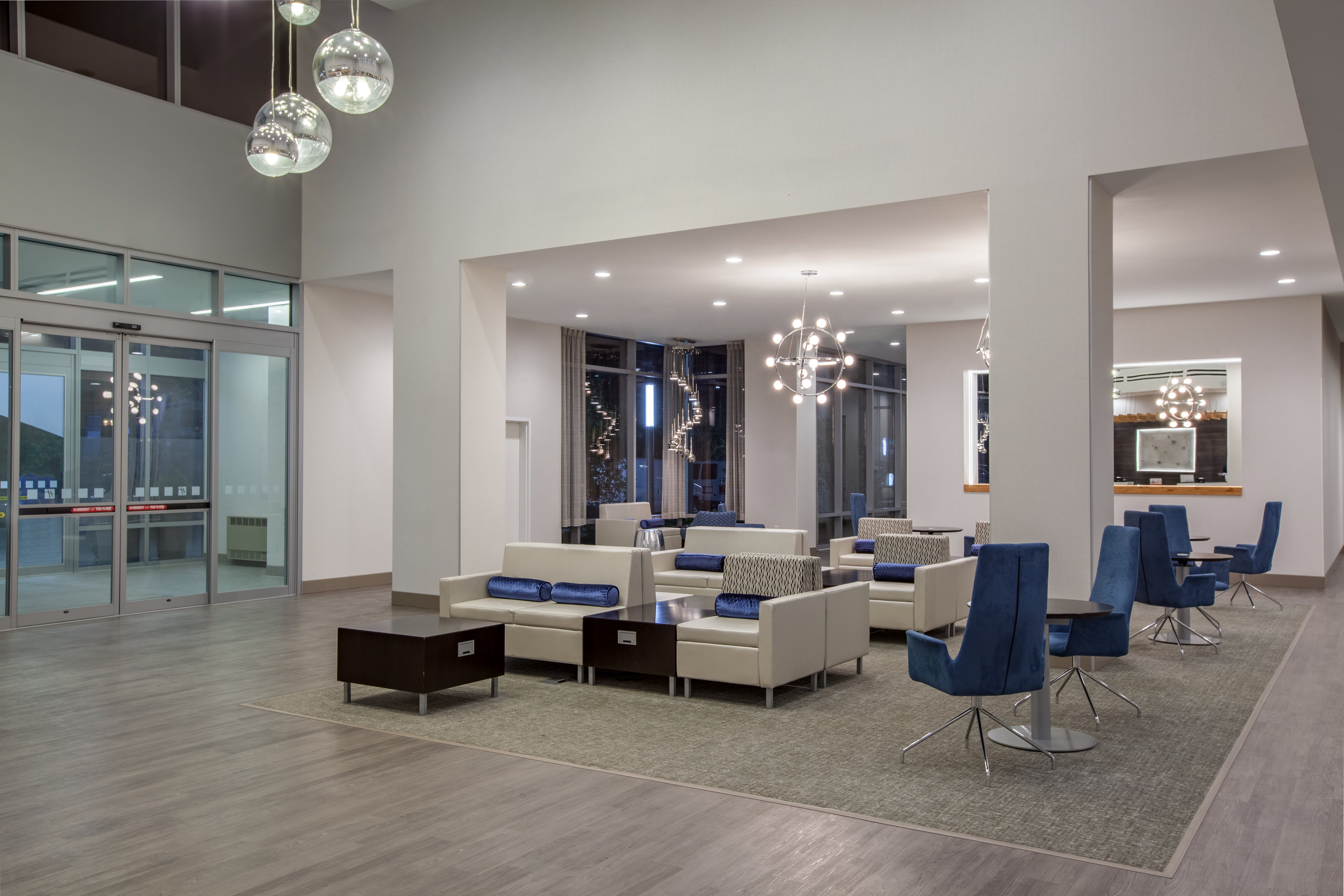Holiday Inn Cleveland Clinic 34/64
