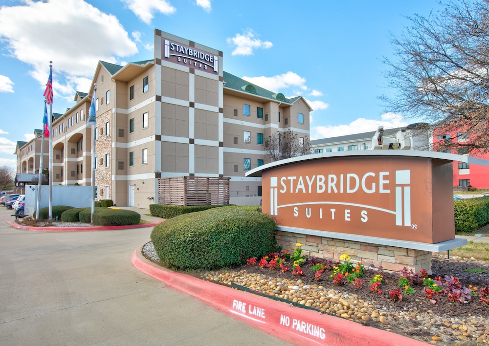 Staybridge Suites Plano - Richardson Area 7/70